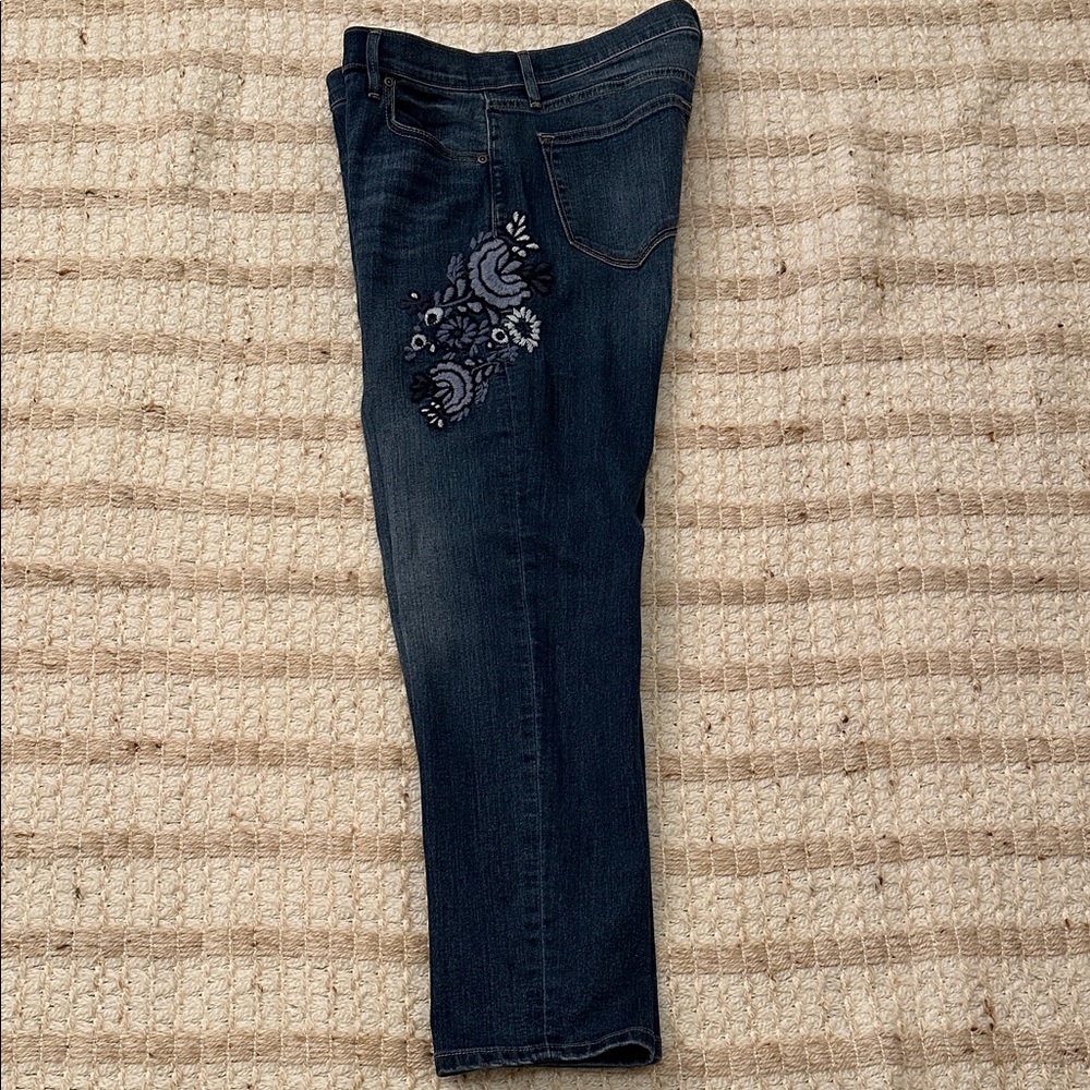 Sonoma Dark Blue Women's Jeans with Floral Embroidery